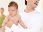 Mặc tôi trông con riêng, người tình nhởn nhơ với trai khác