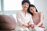 Mẹ chồng giúp con dâu bắt quả tang con trai ngoại tình