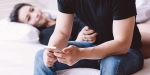 Đêm tân hôn, chồng nhẫn tâm bỏ mặc vợ, say đắm sếp bà trong biệt thự