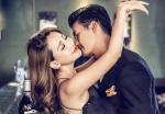 Gái xinh nghe mẹ chọn chồng giàu và quả đắng "muốn nhè không được"